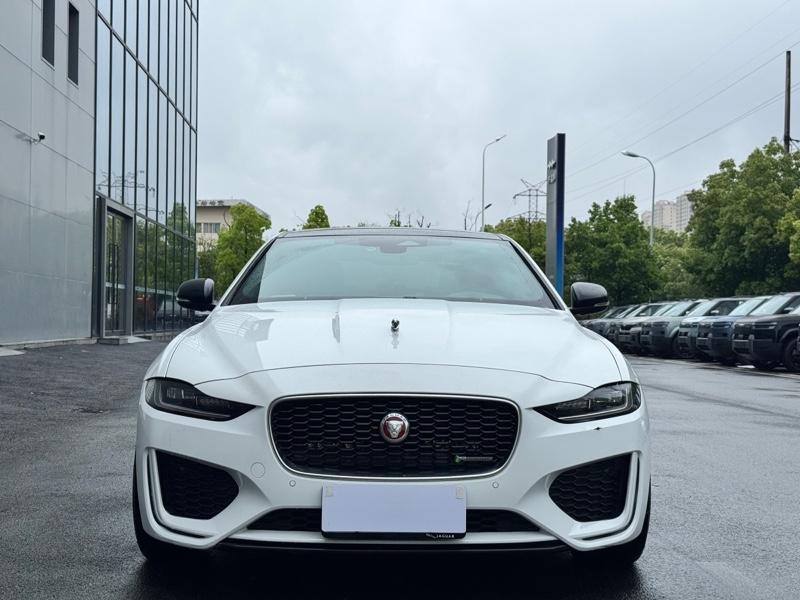 Jaguar XE L, 2023 — фото 2 из 12
