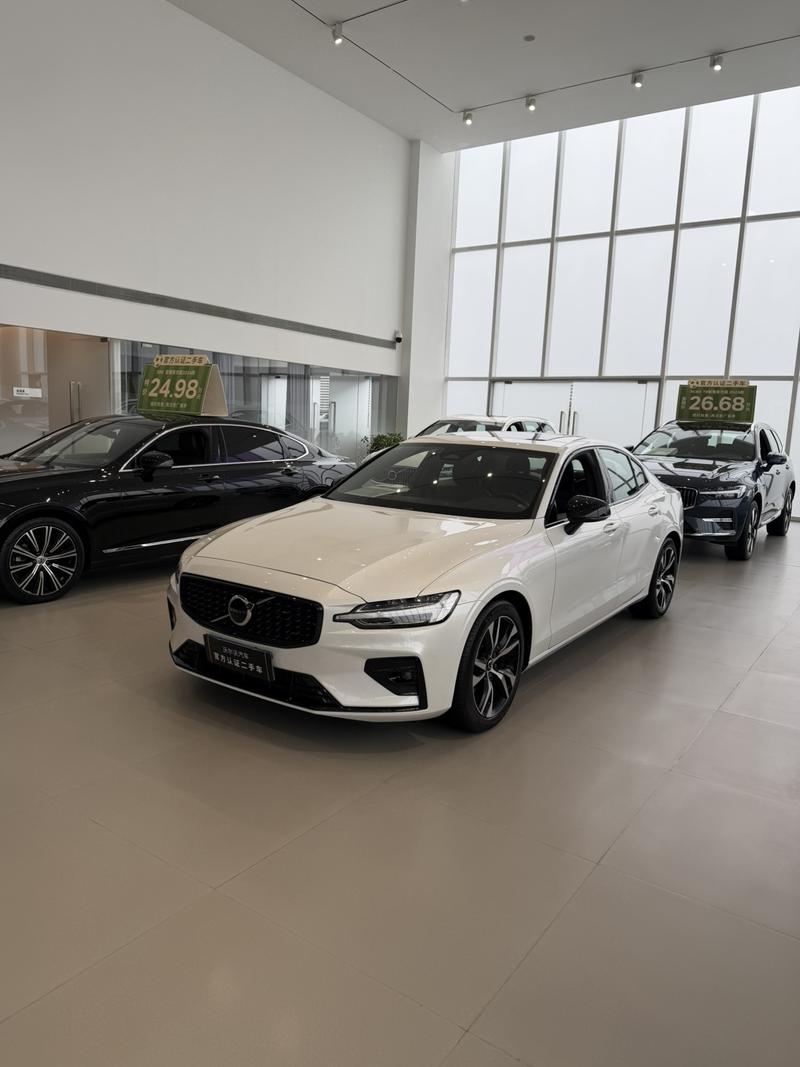 Volvo S60, 2024 — купить в Перми под ключ