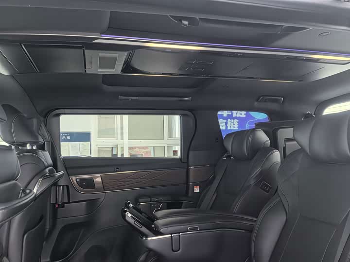 Toyota Vellfire, 2023 — фото 5 из 9