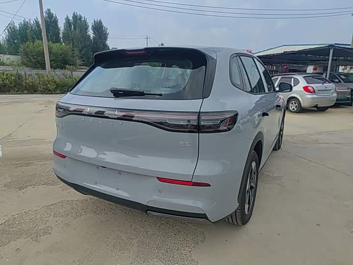 Geely Galaxy E5, 2026 — фото 7 из 9