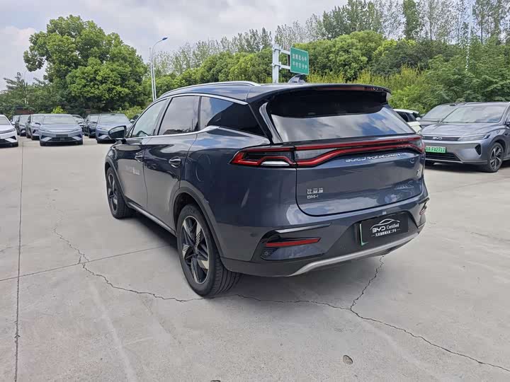 BYD Tang Hybrid/EV, 2023 — фото 6 из 9
