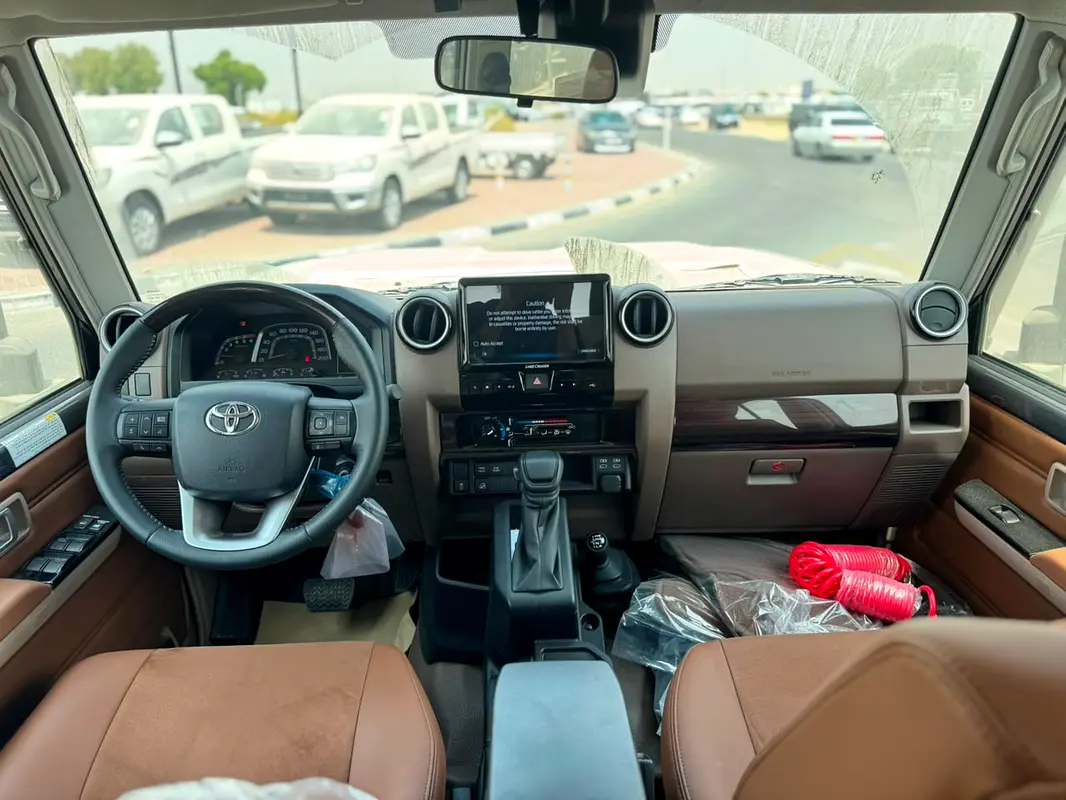 Toyota Land Cruiser 70 Series, 2026 — фото 6 из 10