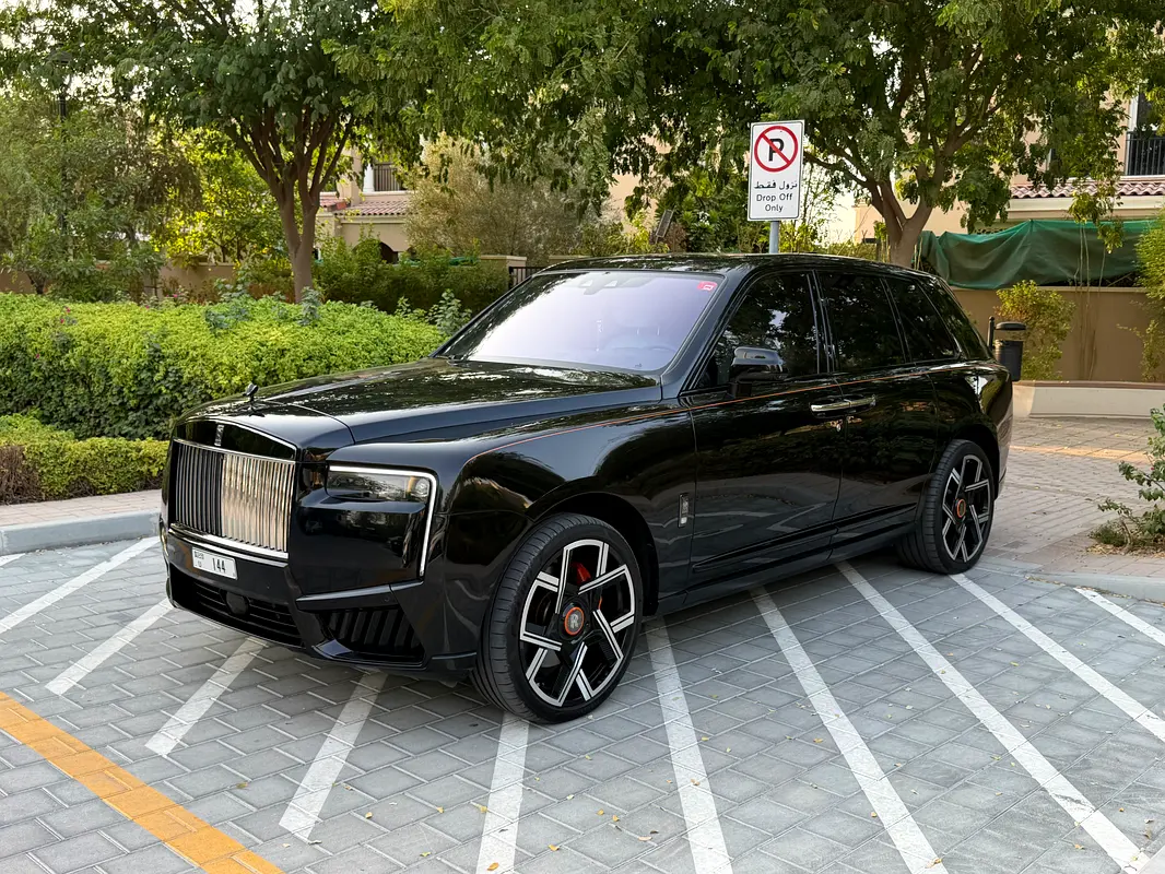 Rolls-Royce Cullinan, 2022 — фото 3 из 10