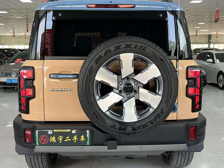 BAIC Beijing BJ40 Hybrid, 2025 — фото 8 из 9