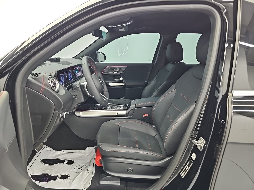 Mercedes-Benz EQB, 2025 — фото 11 из 12