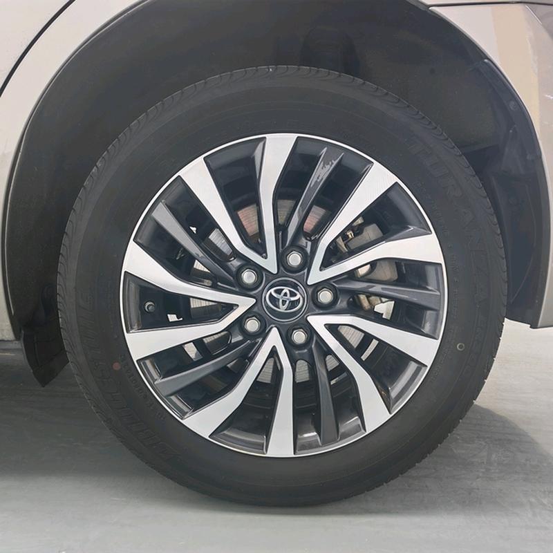 Toyota Corolla Hybrid, 2021 — фото 11 из 12