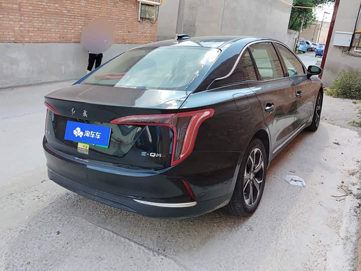 Hongqi E-QM5, 2023 — фото 3 из 9