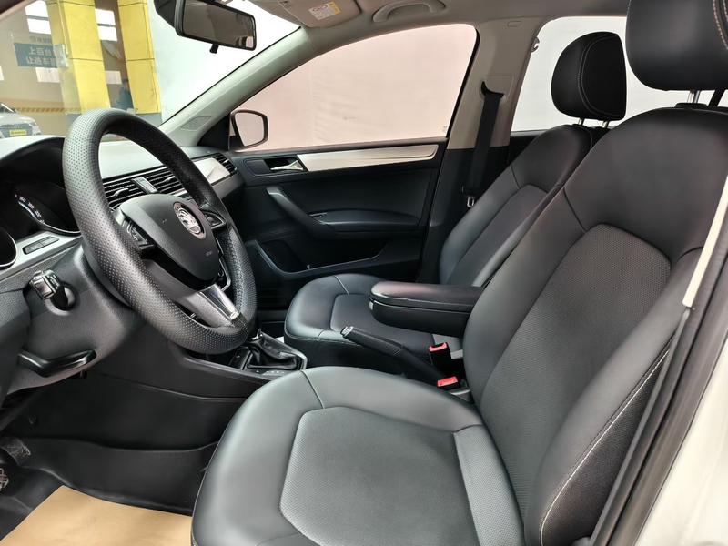 Skoda Rapid, 2022 — фото 8 из 10