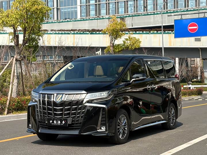 Toyota Alphard, 2022 — купить в Уфе под ключ