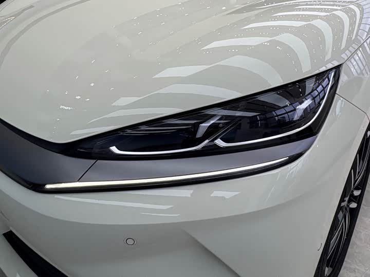 BYD Qin L, 2025 — фото 5 из 9