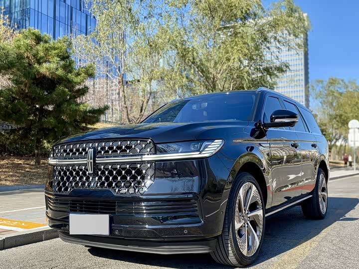 Lincoln Navigator, 2025 — купить в Кирове под ключ