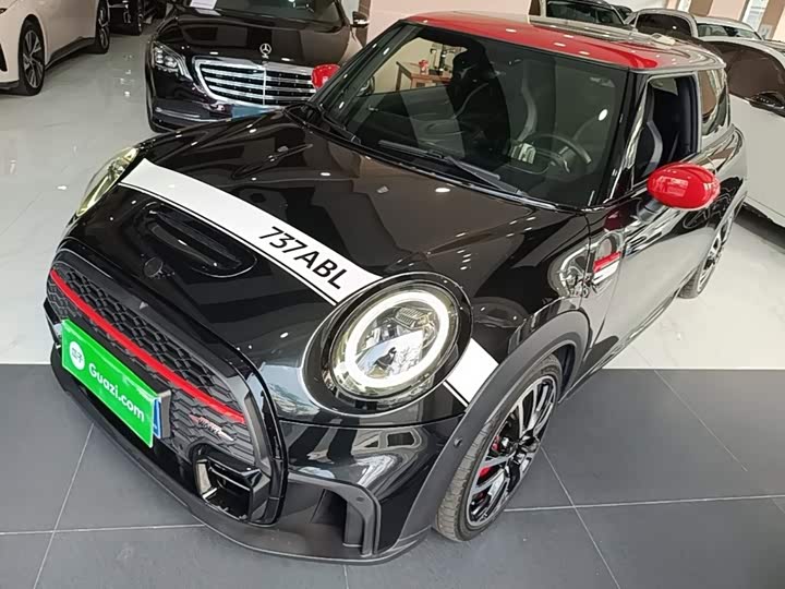 Mini Mini JCW, 2022 — фото 2 из 9