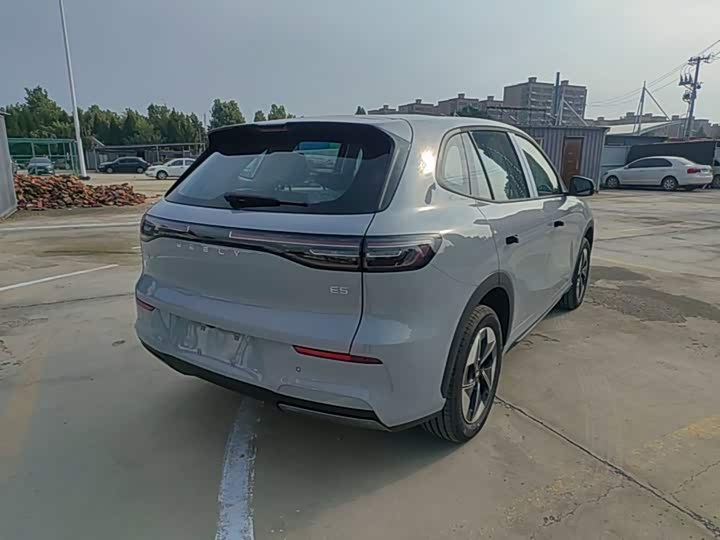 Geely Galaxy E5, 2026 — фото 7 из 9