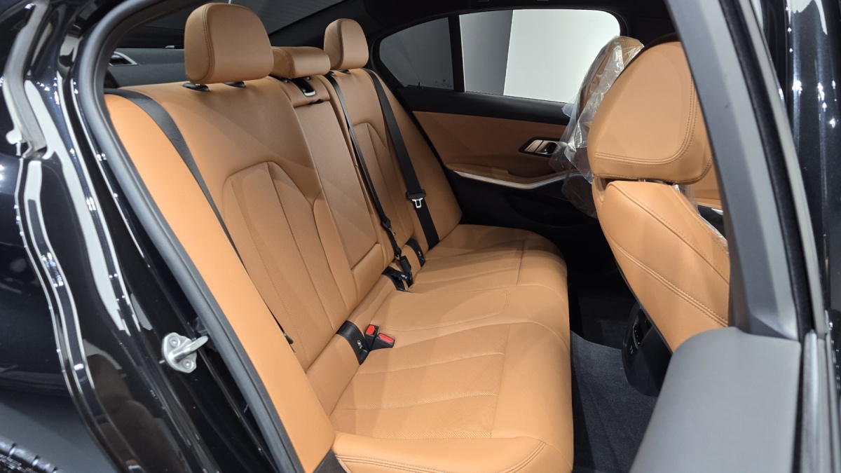 BMW 3 Series, 2024 — фото 10 из 12