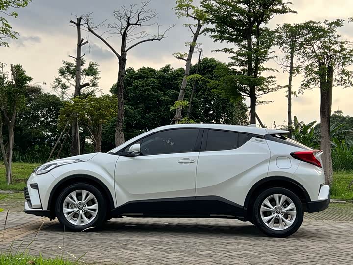 Toyota Izoa, 2023 — фото 8 из 9