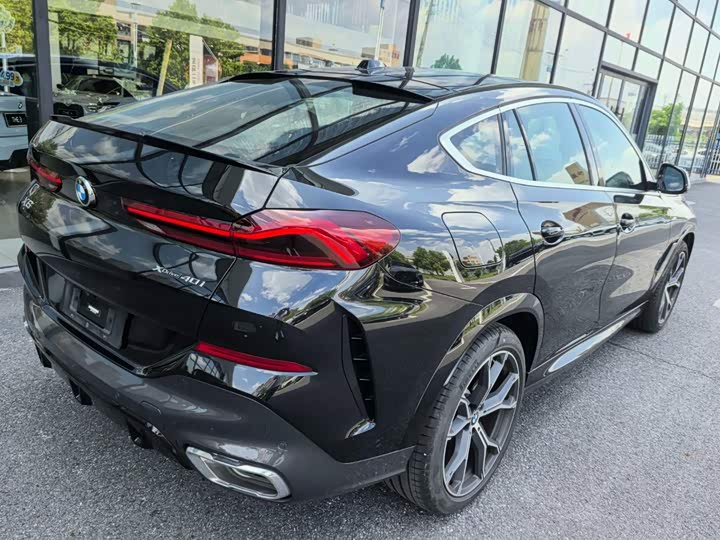 BMW X6, 2024 — фото 2 из 9