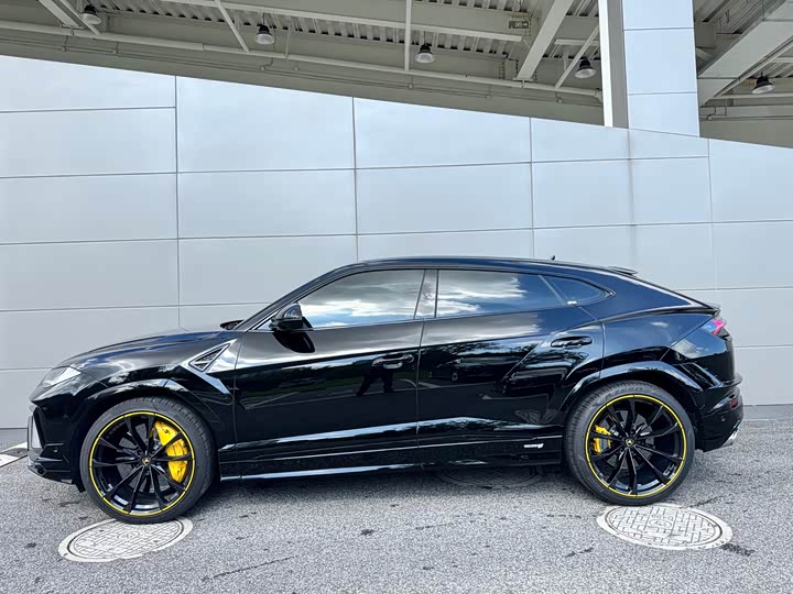 Lamborghini Urus, 2025 — фото 4 из 9