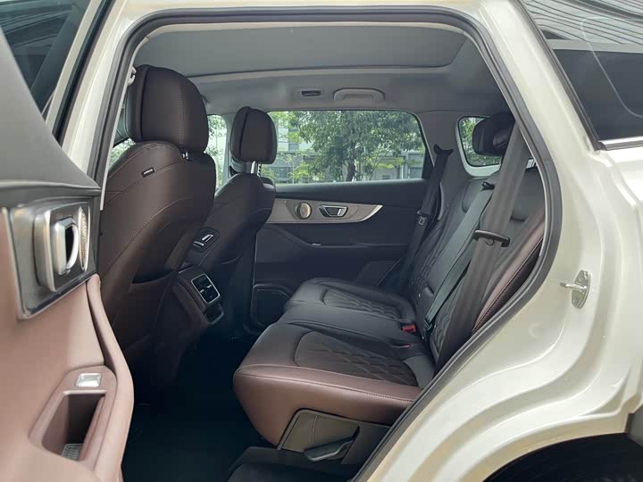 Chery Tiggo 8 Pro, 2025 — фото 9 из 9