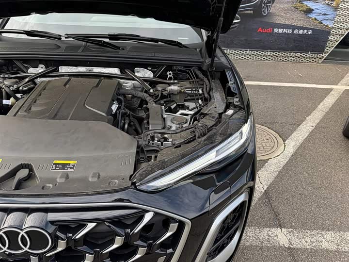 Audi Q5L, 2025 — фото 8 из 9