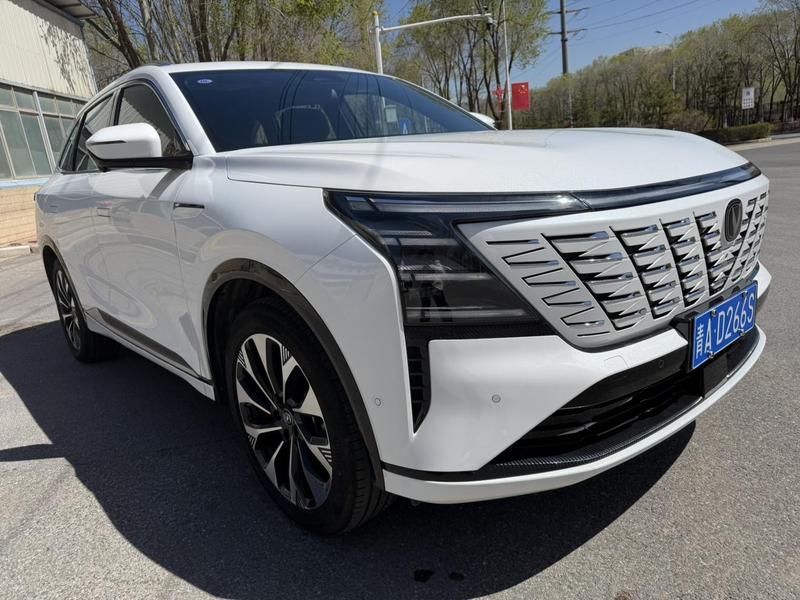 Changan CS75 Plus, 2024 — фото 3 из 12