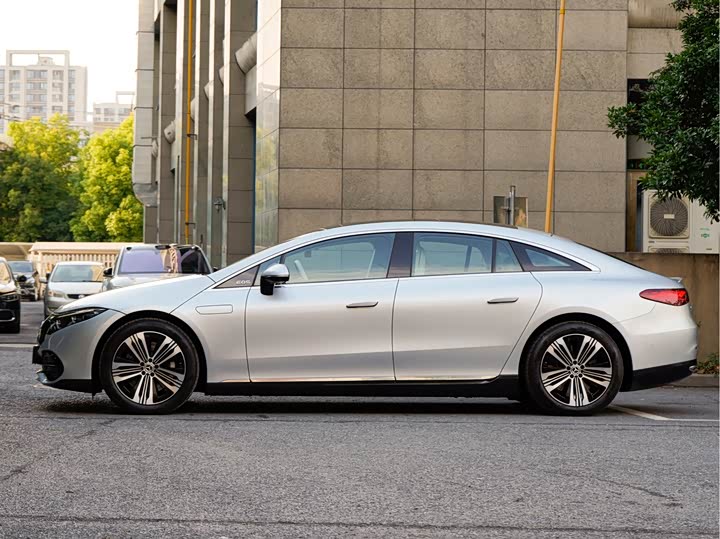 Mercedes-Benz EQS, 2024 — фото 3 из 9