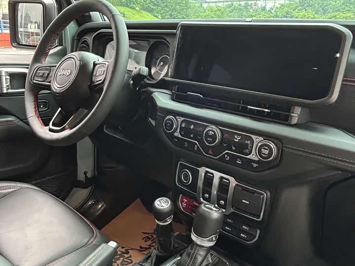 Jeep Wrangler, 2024 — фото 6 из 9