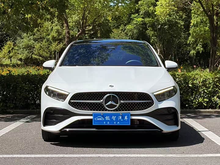 Mercedes-Benz A-Class, 2023 — фото 2 из 9