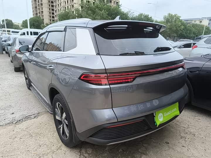 BYD Song Pro Hybrid, 2023 — фото 5 из 9