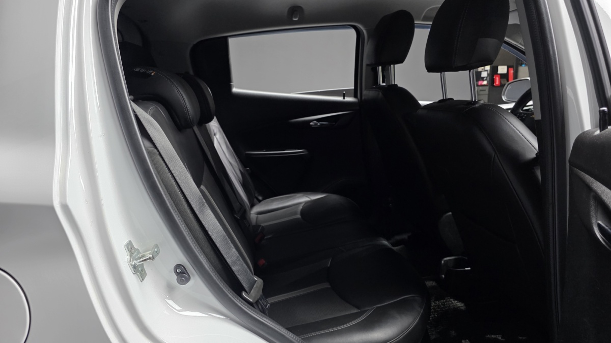 Chevrolet Spark, 2022 — фото 11 из 12