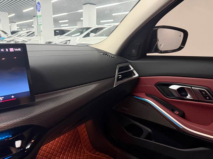 BMW 3 Series, 2025 — фото 6 из 9