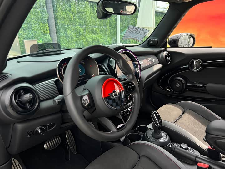 Mini Mini JCW, 2022 — фото 9 из 9