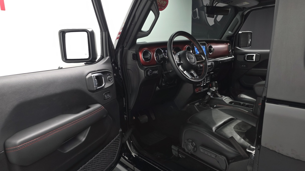 Jeep Wrangler, 2023 — фото 9 из 12