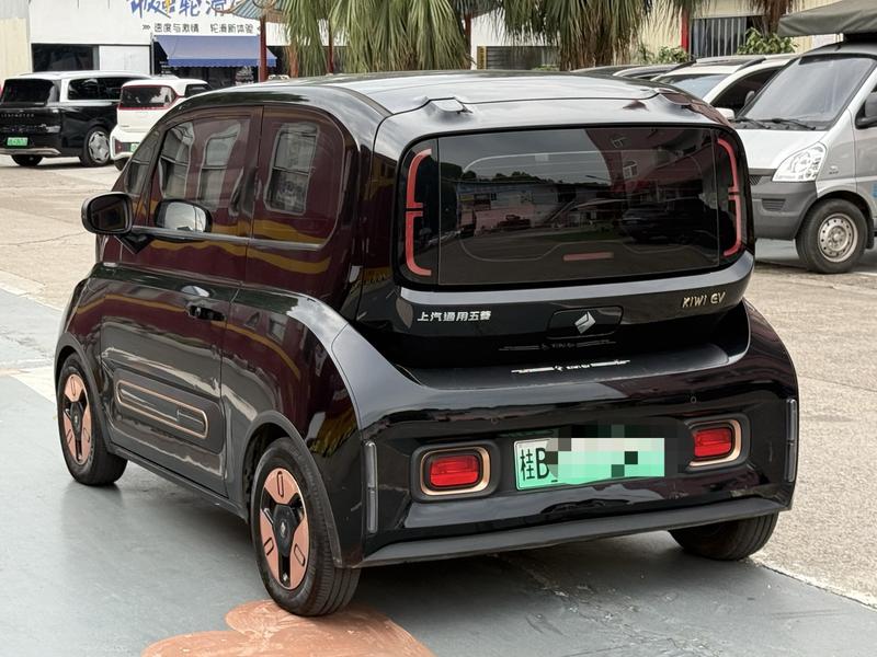Baojun KiWi EV, 2021 — фото 4 из 9