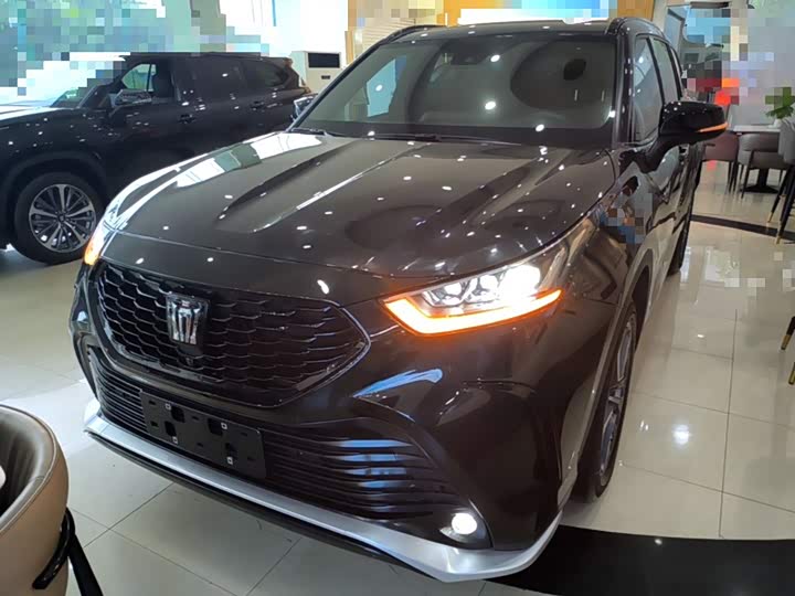 Toyota Crown Kluger, 2025 — фото 3 из 9