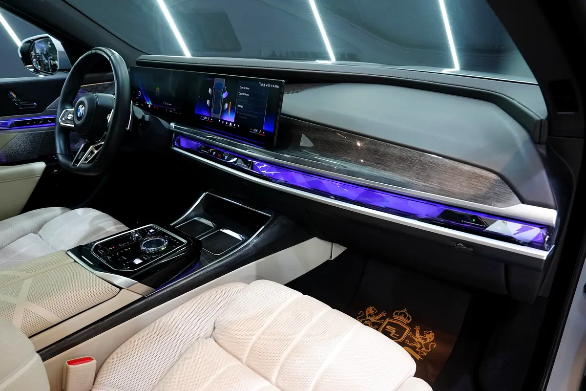 BMW 7-Series, 2023 — фото 7 из 10