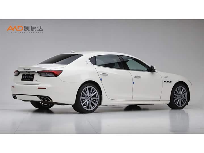 Maserati Quattroporte, 2023 — фото 3 из 9
