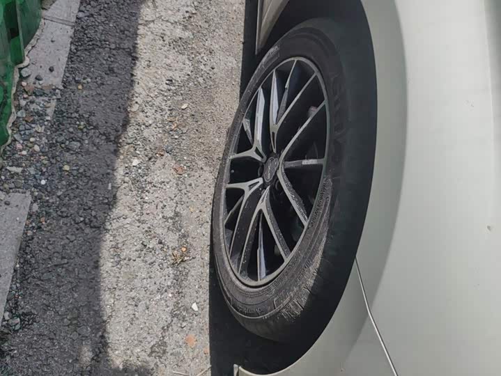 BYD Seal 07 DM-i Hybrid, 2024 — фото 6 из 9