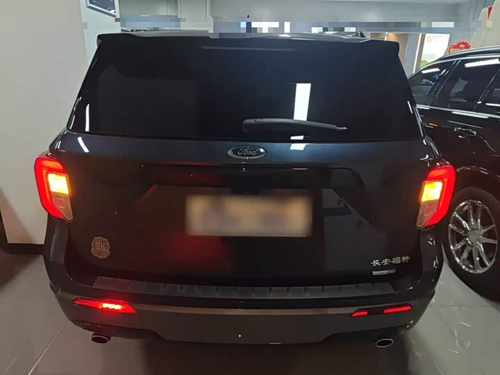 Ford Explorer, 2021 — фото 4 из 9