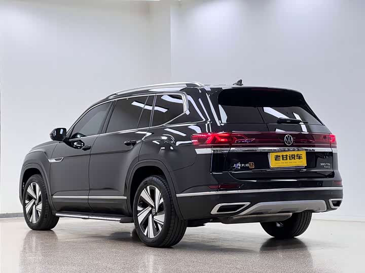 Volkswagen Teramont X, 2022 — фото 5 из 9