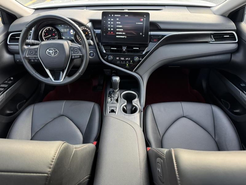 Toyota Camry, 2021 — фото 11 из 12
