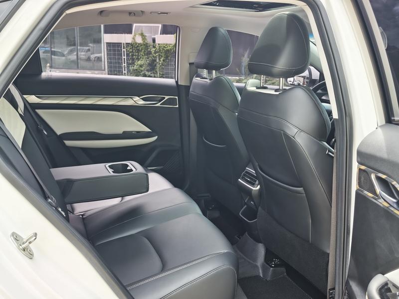 Geely Emgrand L, 2022 — фото 12 из 12