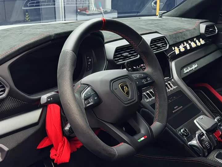 Lamborghini Urus, 2023 — фото 9 из 9