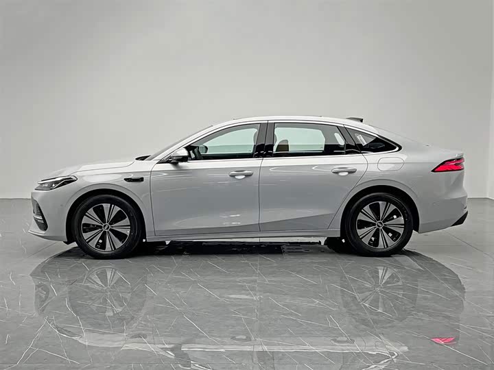 Geely Galaxy A7, 2026 — фото 3 из 9