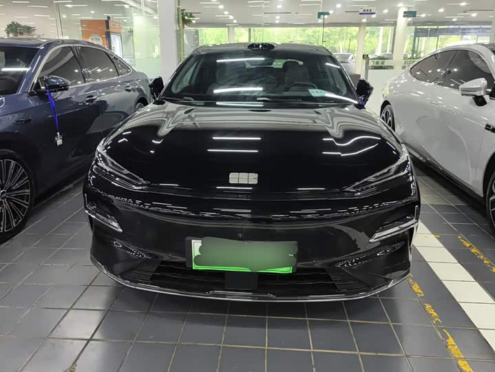 Geely Galaxy Starshine 8 EM-i, 2025 — фото 2 из 9