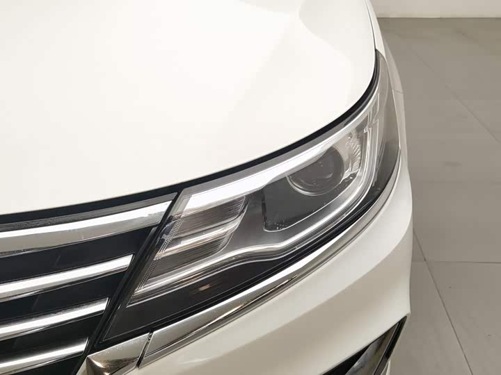 Roewe i6, 2022 — фото 7 из 9
