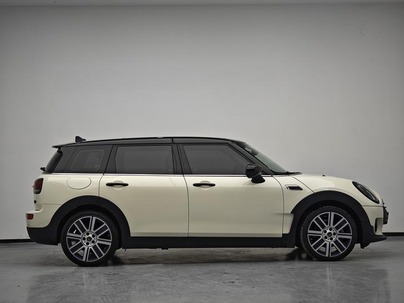 Mini Clubman, 2022 — фото 8 из 12
