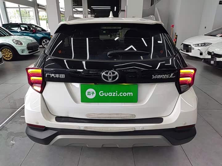 Toyota Yaris L Hatchback, 2022 — фото 6 из 9