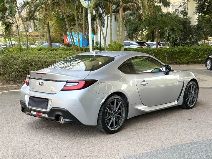Subaru BRZ, 2023 — фото 4 из 9