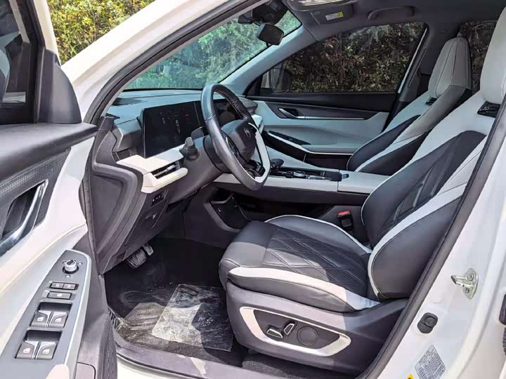 Changan CS75 Plus, 2023 — фото 4 из 9