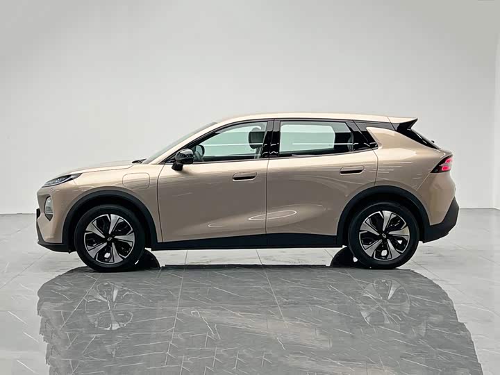 Changan Qiyuan (Nevo) Q05, 2026 — фото 3 из 9